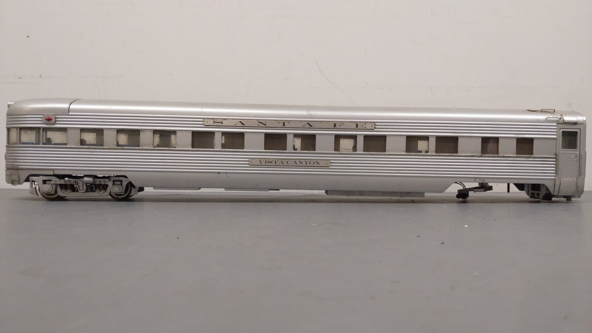 USA Trains R31000 G Santa Fe "Vista Canyon" Corrugated Aluminum Observation Car VG