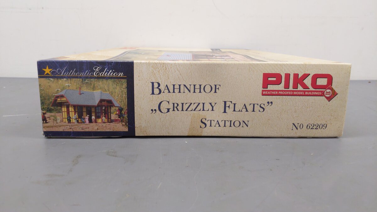 Piko 62209 G Scale Station Grizzly Flats Building Kit EX/Box