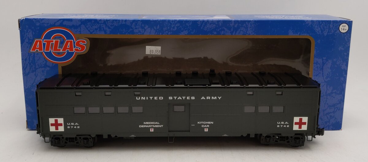 Atlas 3007706-2 O Gauge US Army Troop Hospital Car #8742 LN/Box