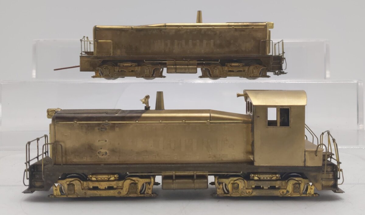 Trains, Inc. HO BRASS TR-6 EMD 1600HP "Cow & Calf" B Diesel Unit - Unpainted VG