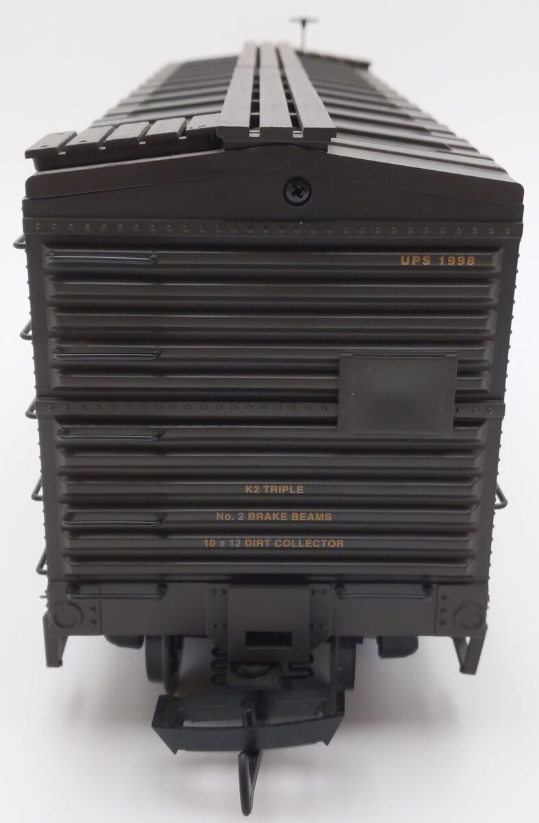 USA Trains G Scale UPS Boxcar w/ETD EX/Box