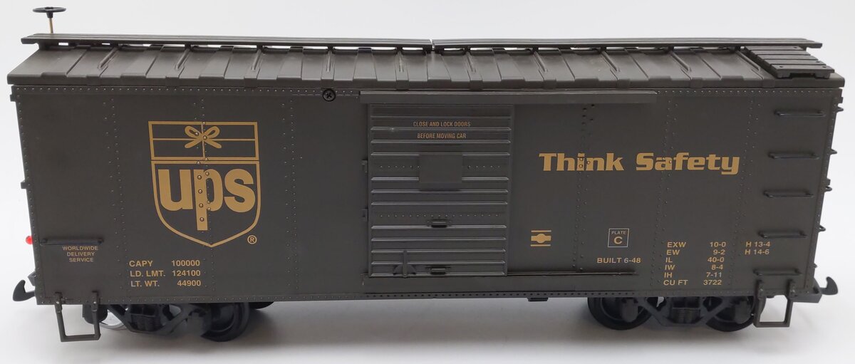 USA Trains G Scale UPS Boxcar w/ETD EX/Box