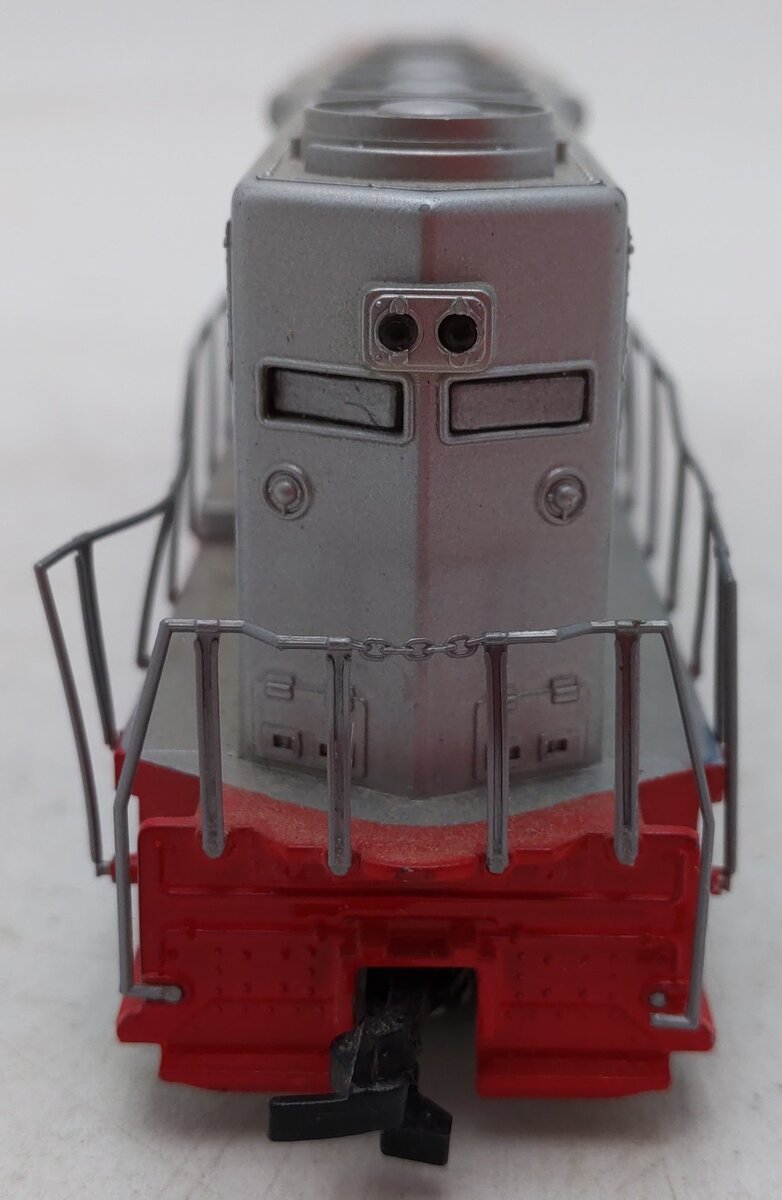 Bachmann 63502 HO SCAle Santa Fe EMD GP 40 Diesel Locomotive #6067