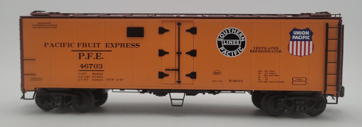 MTH 20-94081 O Gauge Pacific Fruit Express Steel-Sided Refrigerator Car #46703 EX/Box