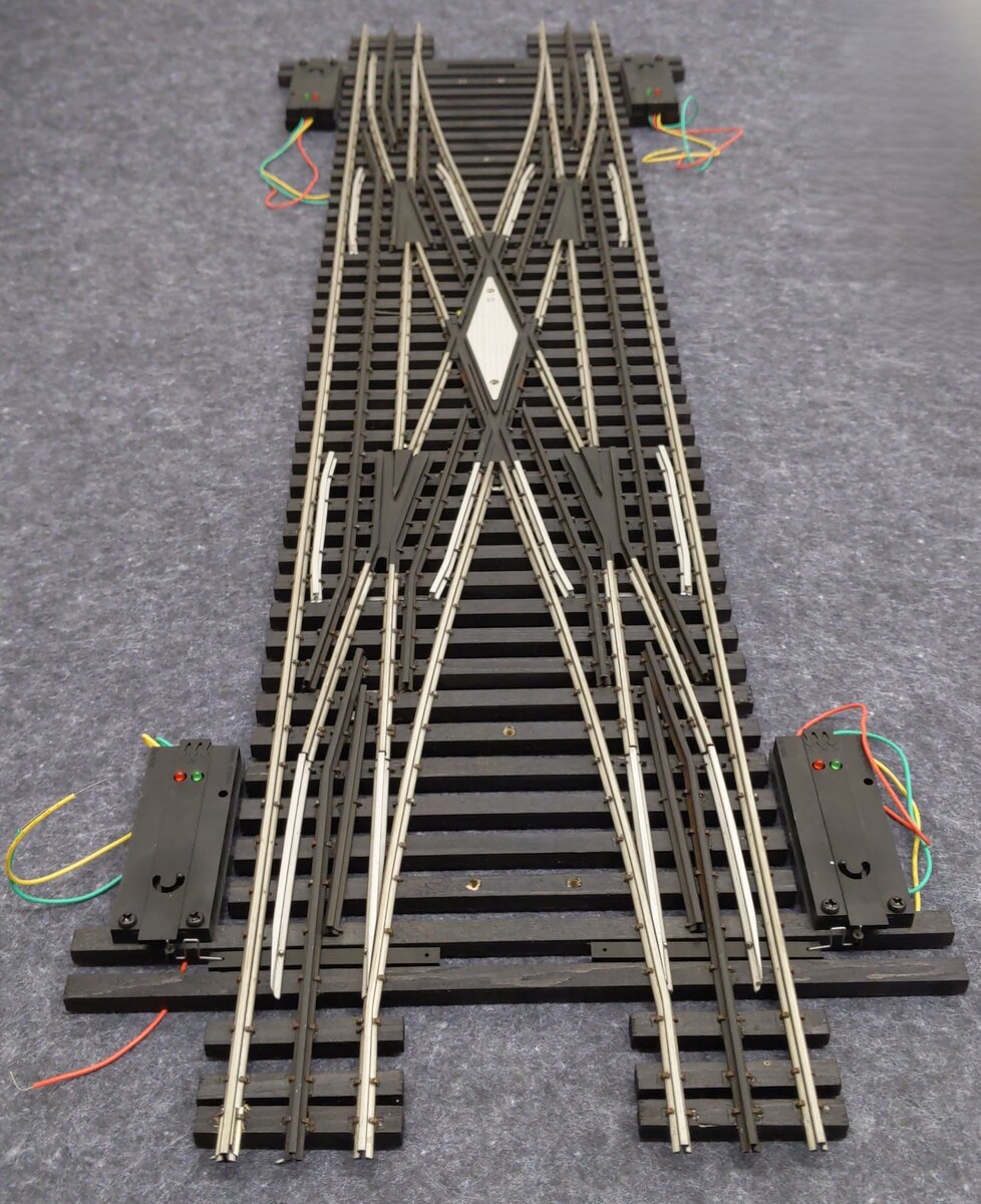 Ross 175M O Gauge Double Crossover with Dz1000 Switch Turnout EX/Box