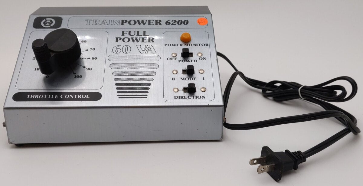 MRC 6200 Trainpower Power Pack (Silver) VG