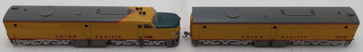 Athearn HO Scale Union Pacific AB Diesel Locomotive #605/605B VG
