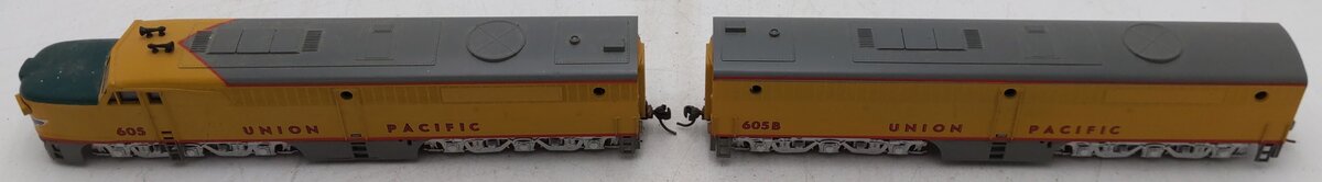 Athearn HO Scale Union Pacific AB Diesel Locomotive #605/605B VG