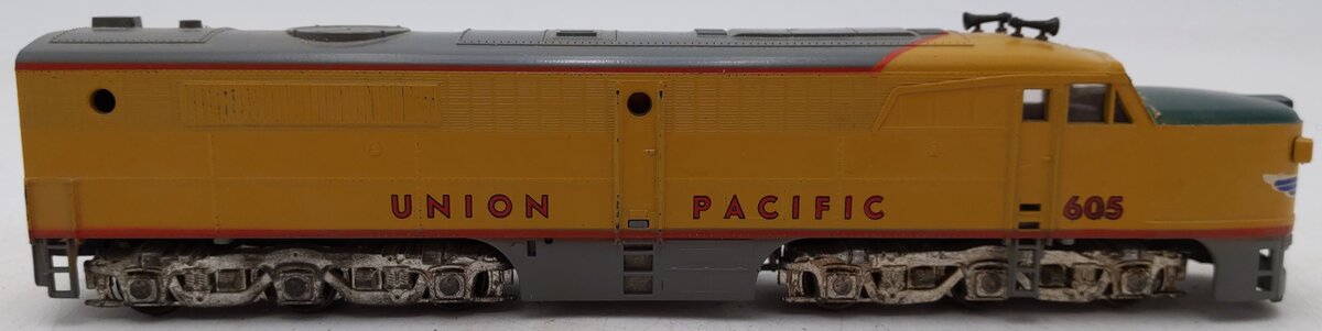 Athearn 3307 HO Scale Union Pacific PA-1 Powered Diesel Locomotive #605