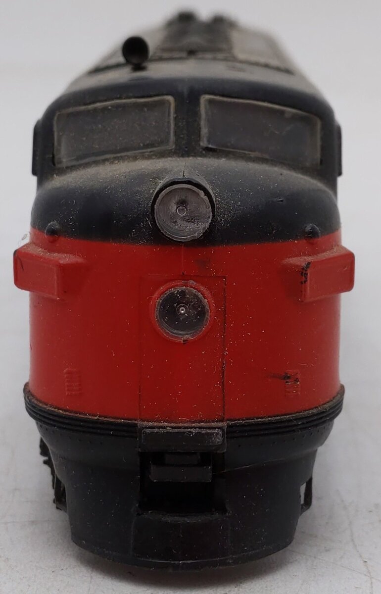Athearn 3233 HO Scale Amtrak F-7 A Unit Diesel Locomotive #157