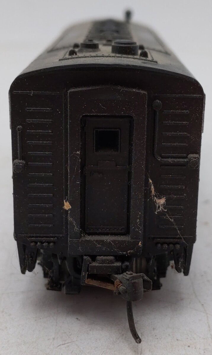 Athearn 3233 HO Scale Amtrak F-7 A Unit Diesel Locomotive #157