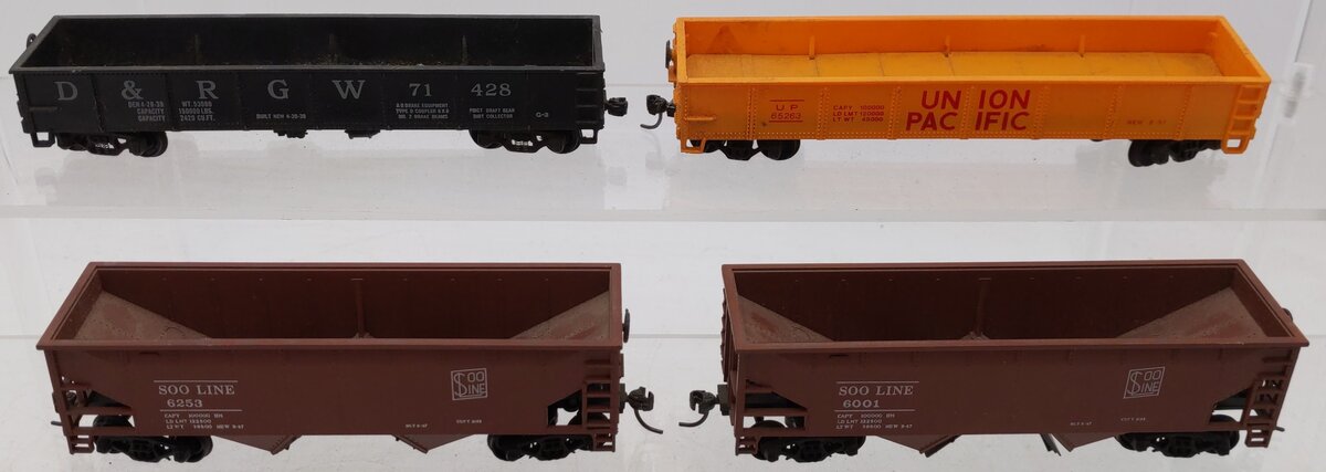 HO Scale Assorted Freight Cars [4]