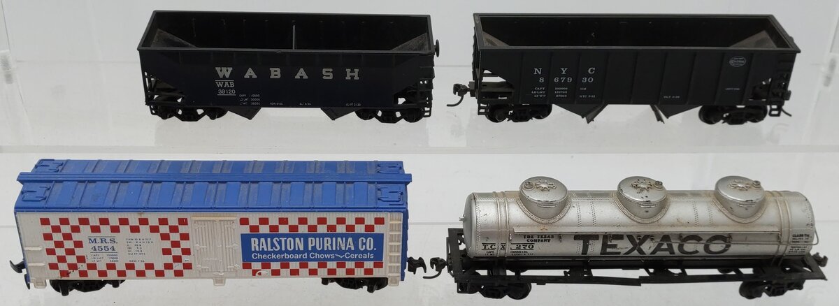HO Scale Assorted Freight Cars [4]