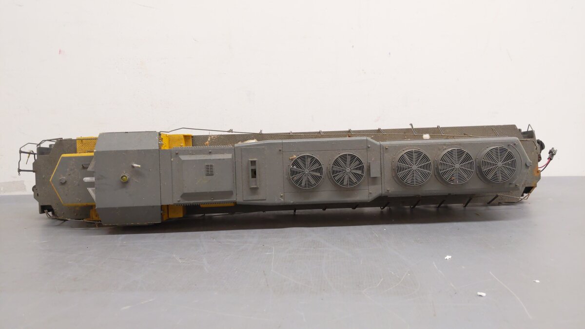USA Trains R22302 G Union Pacific SD40-2 Diesel Locomotive #3010 VG