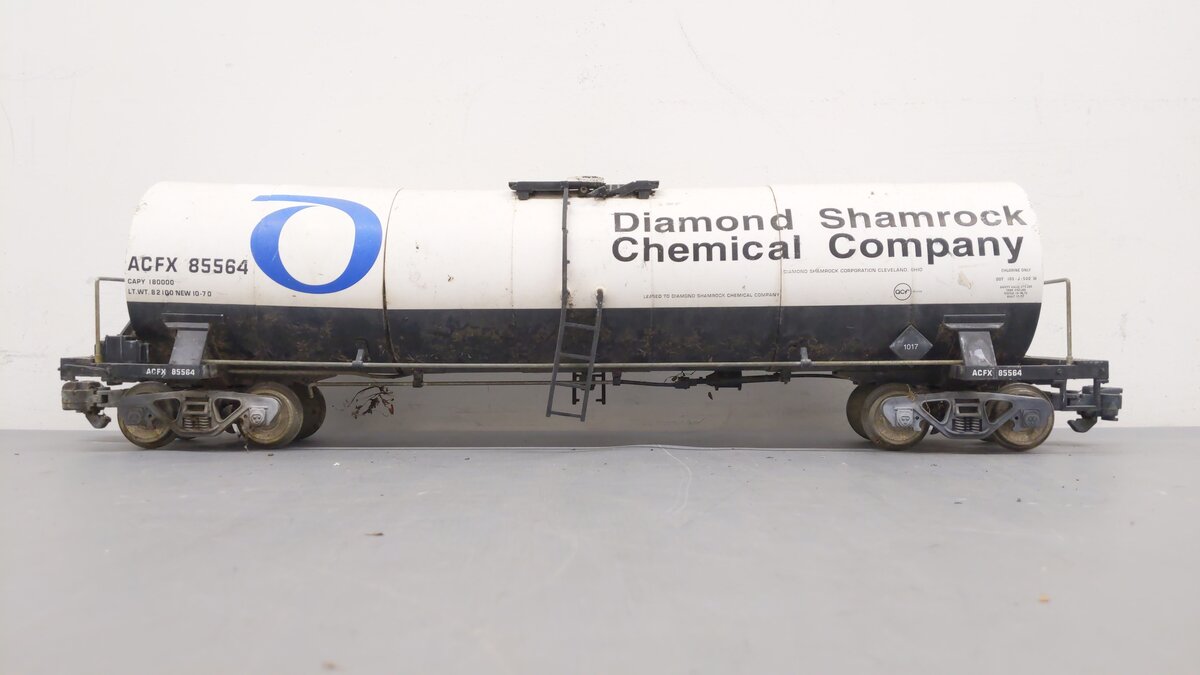 USA Trains R15167 G Diamond Shamrock Modern Tank Car #85564 with Metal Wheels VG