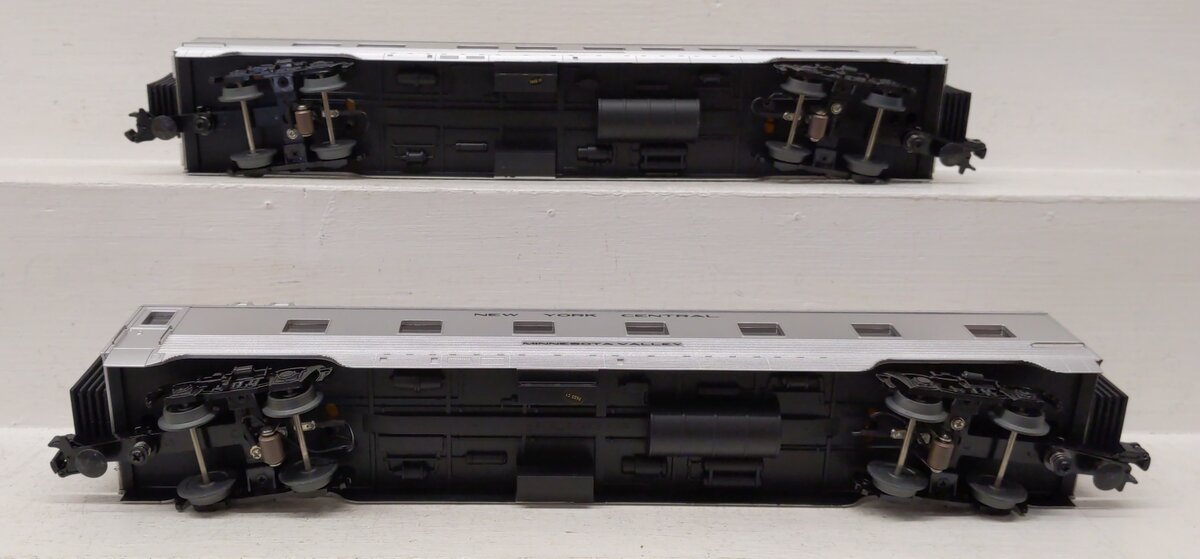 MTH 30-67926 O Gauge NYC 60' Streamlined Sleeper/Diner Passenger Set LN/Box