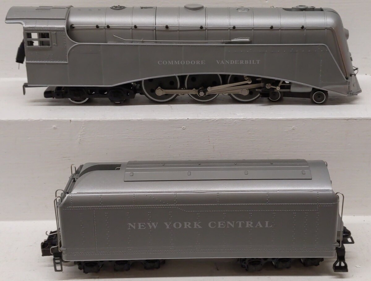Lionel 6-18045 O Gauge NYC Commodore Vanderbilt 4-6-4 Steam Locomotive & Tender EX/Box