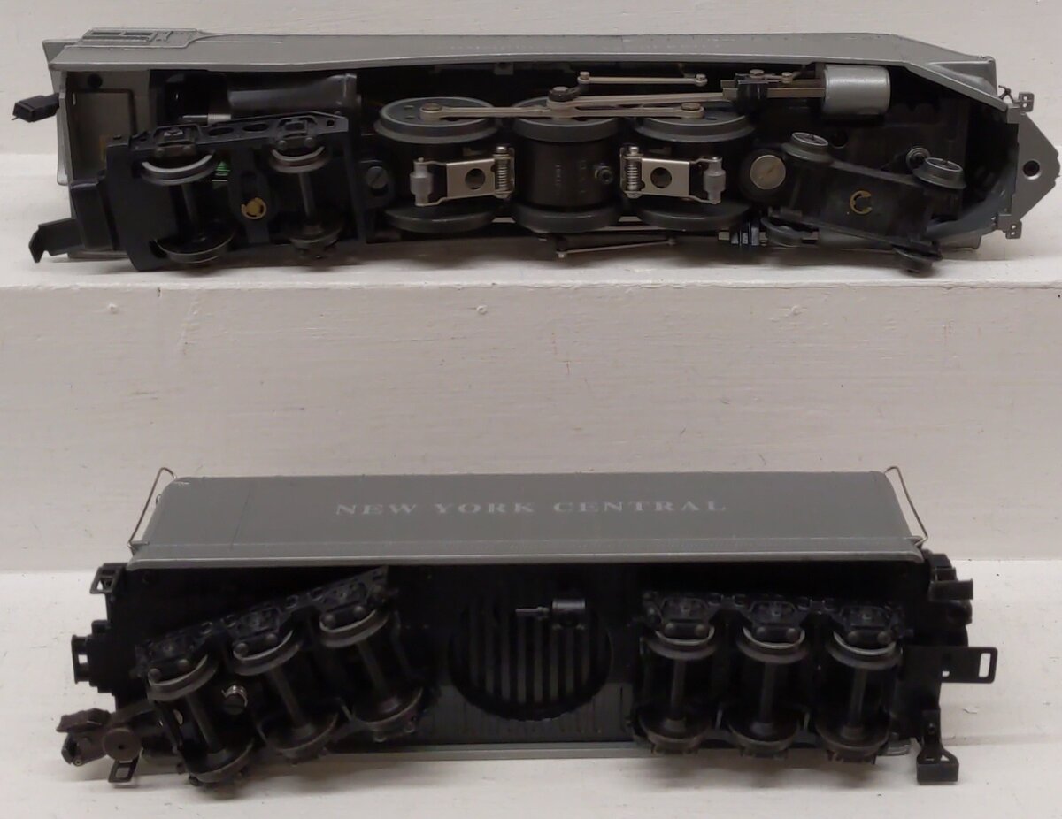 Lionel 6-18045 O Gauge NYC Commodore Vanderbilt 4-6-4 Steam Locomotive & Tender EX/Box