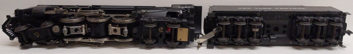 Lionel 6-18005 O NYC 4-6-4 700E Hudson Steam & Tender #5340 w/ Display Case EX/Box