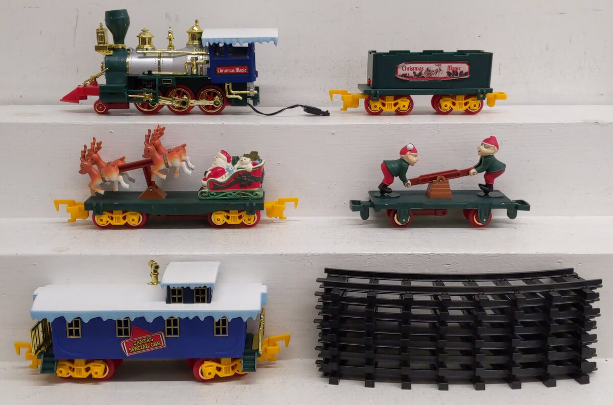 Toy State Industrial 5301 North Pole Christmas Express Steam Train Set VG/Box