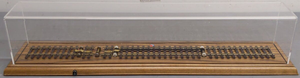 Lionel 6-23002 Roller Base I-700E Hudson EX/Box