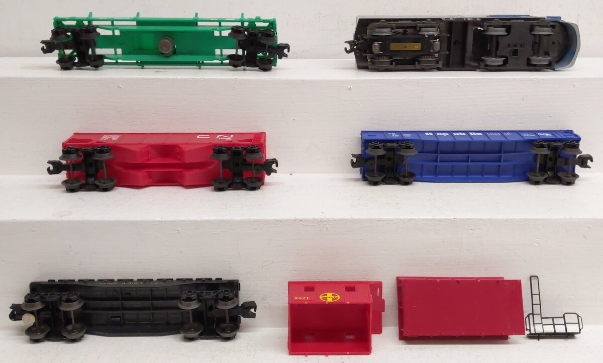 Lionel 6-1383 O Gauge Santa Fe Freight Car Set - Locomotive & Cars Only VG/Box