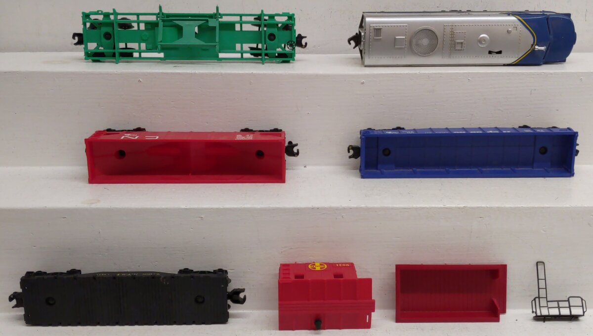 Lionel 6-1383 O Gauge Santa Fe Freight Car Set - Locomotive & Cars Only VG/Box