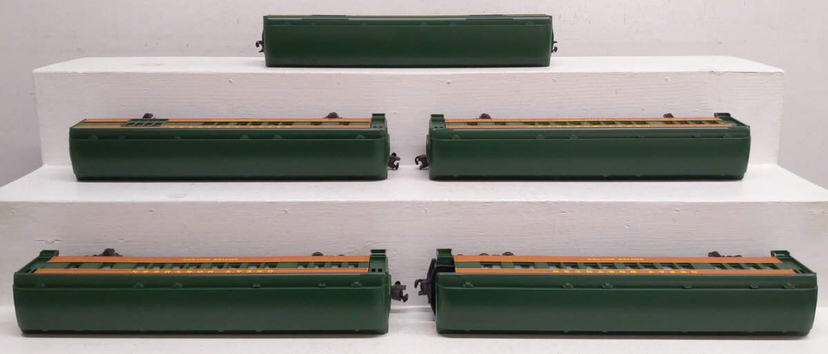Williams 2504 O Gauge Great Northern Madison Passenger Cars (Set of 5) LN/Box
