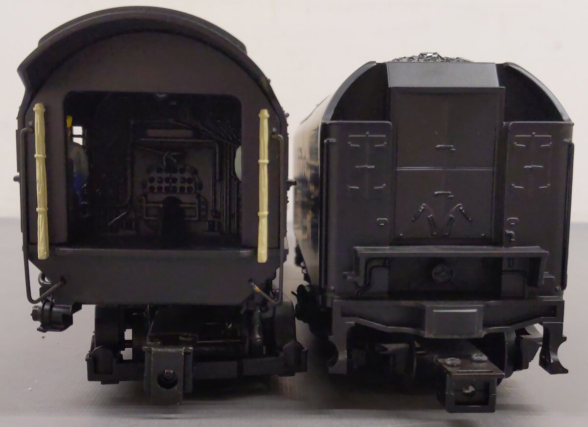Lionel 6-28051 O Gauge B&O EM-1 2-8-8-4 Steam Locomotive & Tender #7616 EX/Box