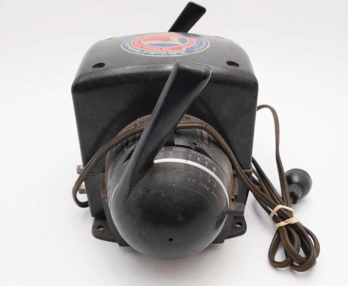 Lionel ZW Vintage O Gauge Trainmaster 275 Watt Transformer with Whistle