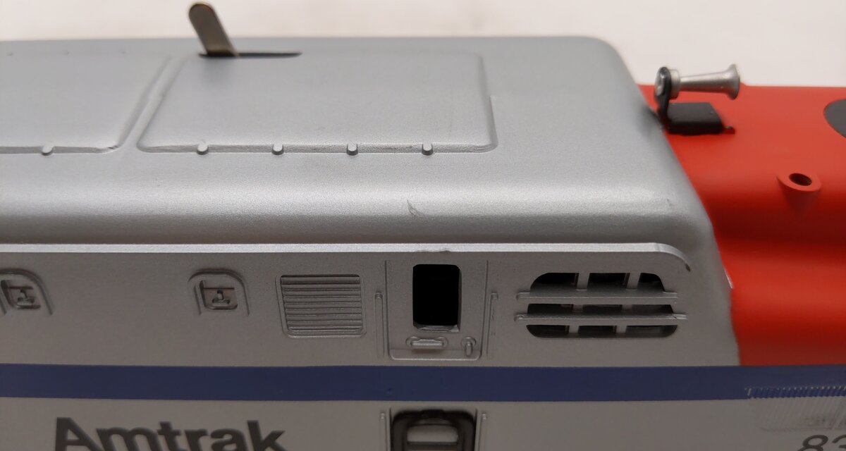 Lionel 6-18303 O Gauge Amtrak GG-1 Electric Locomotive #8303 EX/Box