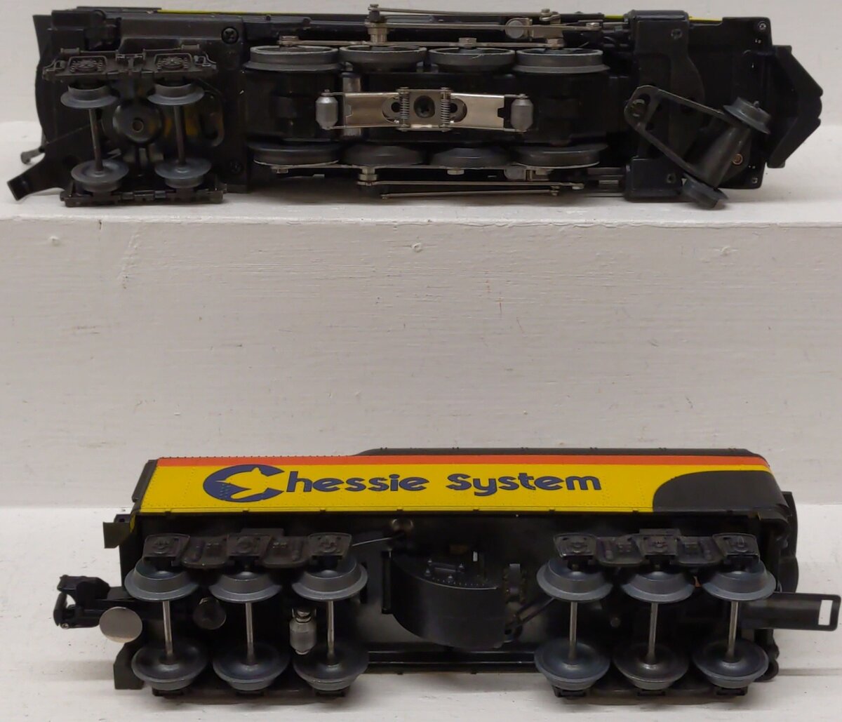 Lionel 6-8003 O Gauge Chessie 2-8-4 Berkshire Steam Locomotive & Tender #8003 EX/Box