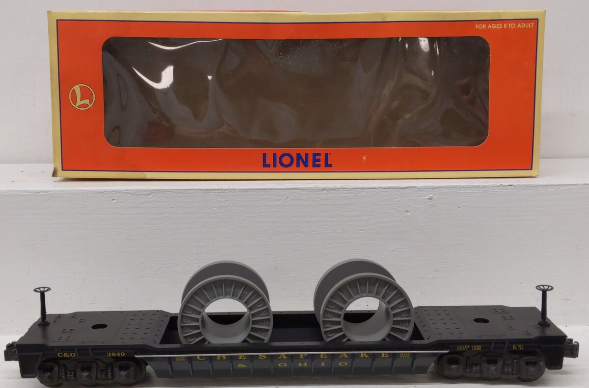 Lionel 6-16946 O Gauge Chesapeake & Ohio F9 Well Car #3840 EX/Box