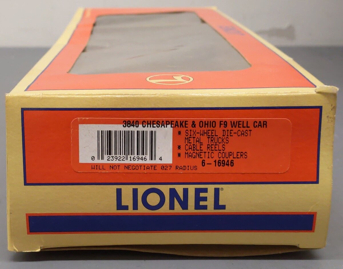 Lionel 6-16946 O Gauge Chesapeake & Ohio F9 Well Car #3840 EX/Box