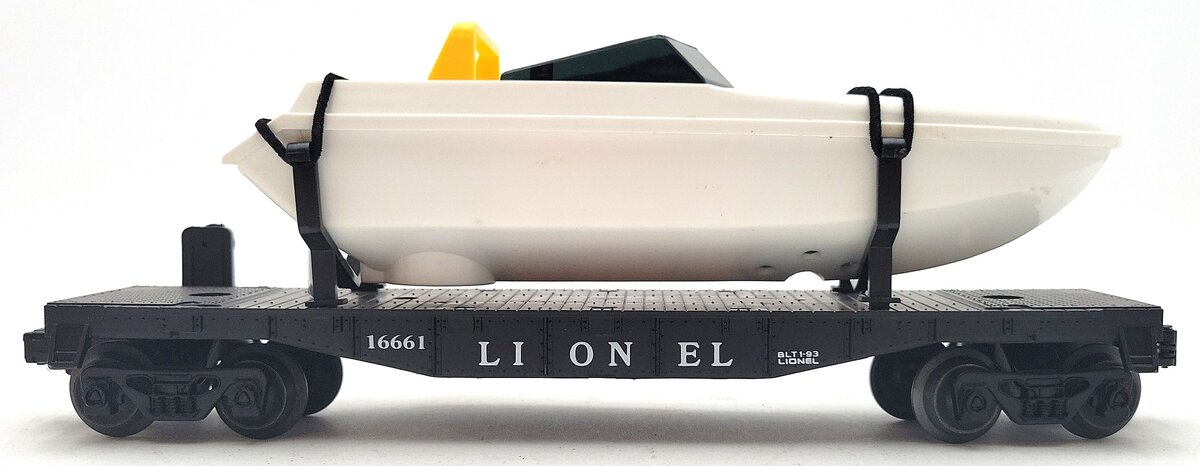 Lionel 6-16661 O Gauge Lionel Flatcar with Motorized Boat LN/Box