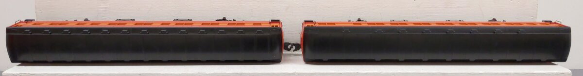Lionel 6-25507 O Gauge Southern Pacific Daylight Heavyweight Passenger 2-Car Set VG/Box