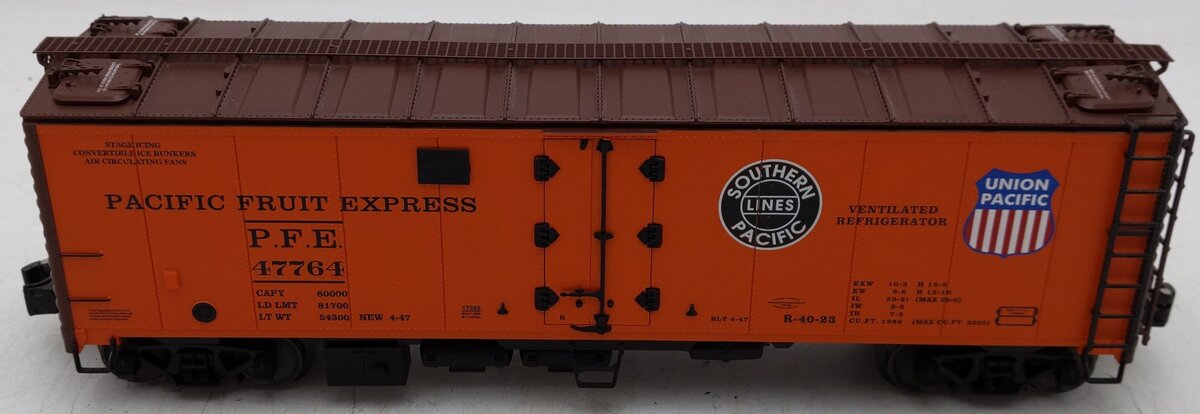 Lionel 6-17385 O Gauge Pacific Fruit Express Steel-Sided Refrigerator Car #47764 EX/Box