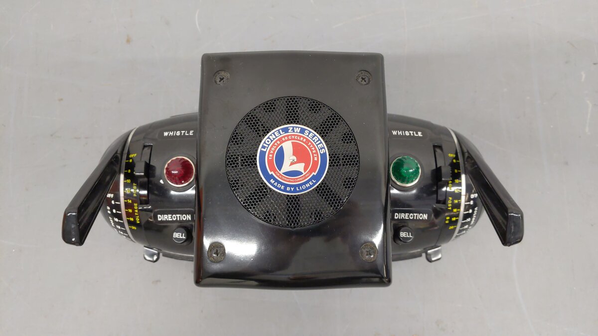 Lionel 6-32930 ZW Multi-Watt Transformer with Two 180 Watt PowerHouses EX/Box
