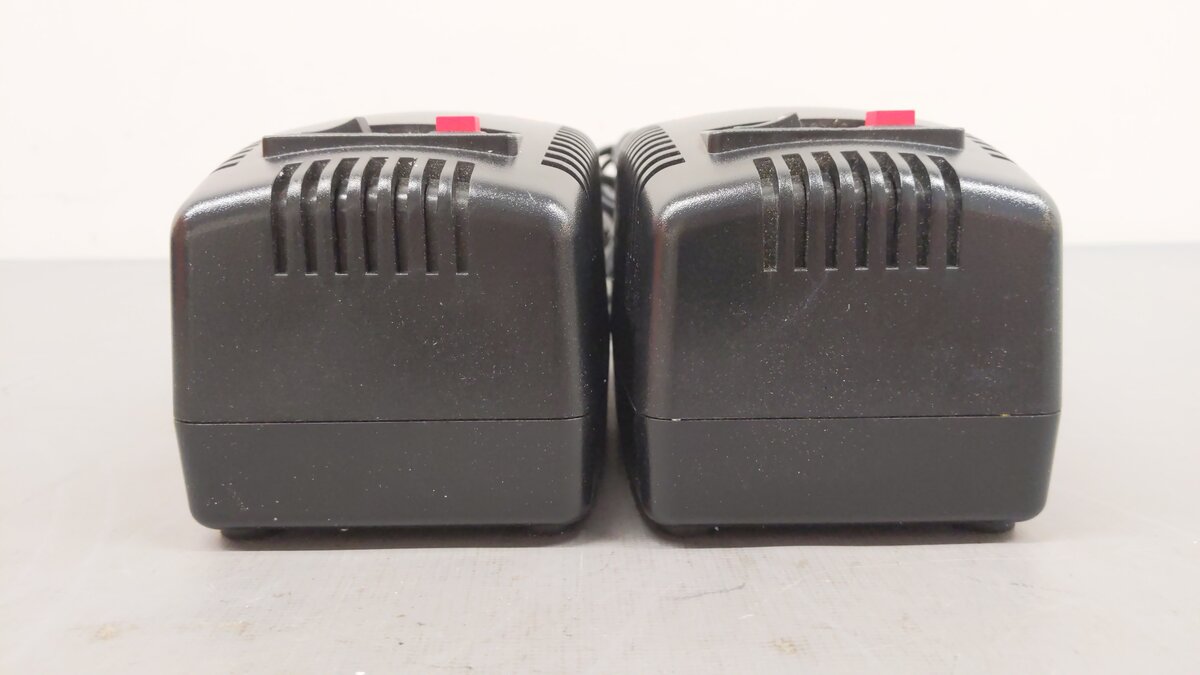 Lionel 6-32930 ZW Multi-Watt Transformer with Two 180 Watt PowerHouses EX/Box