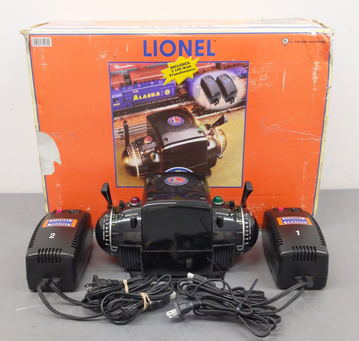 Lionel 6-32930 ZW Multi-Watt Transformer with Two 180 Watt PowerHouses EX/Box