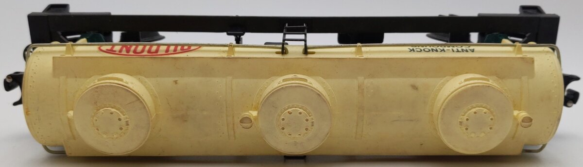 Lionel 6-9148 O Gauge DuPont Triple Dome Tank Car #9148/Box