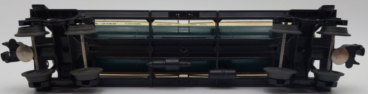 Lionel 6-9148 O Gauge DuPont Triple Dome Tank Car #9148/Box