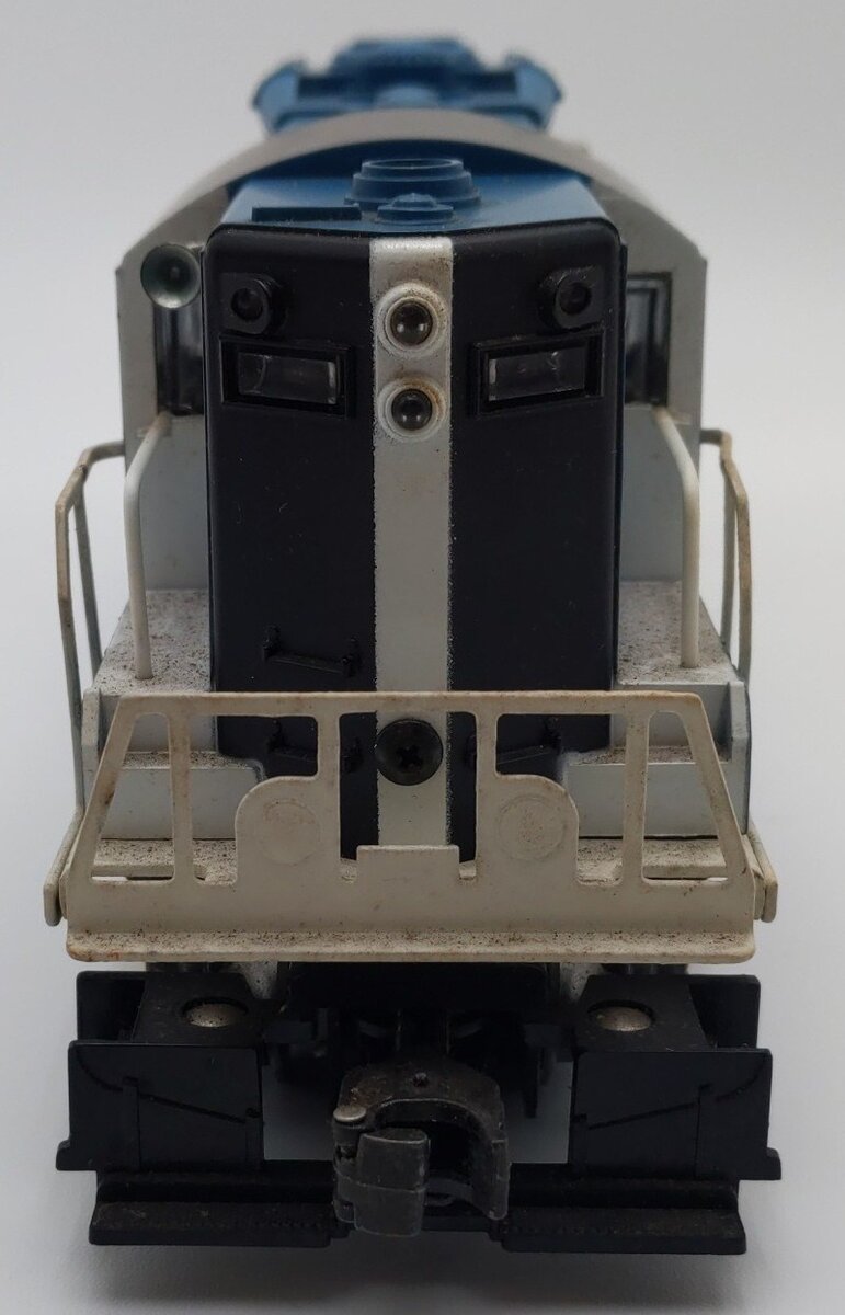 Lionel 6-8654 O Gauge Boston & Maine GP-9 Powered Diesel Locomotive #8654 VG/Box