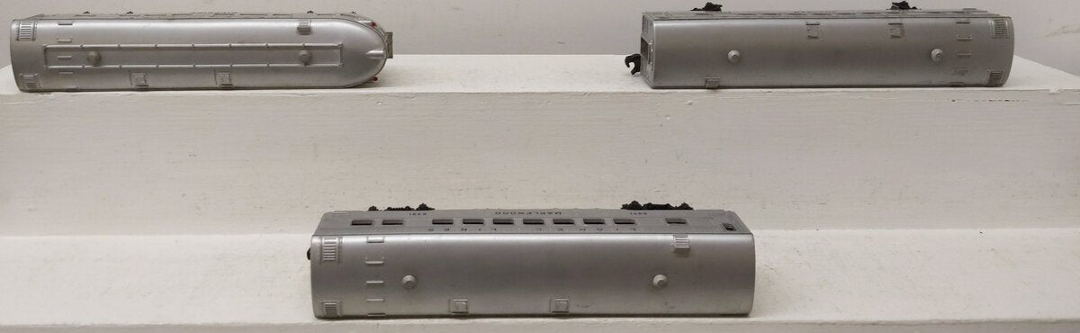 Lionel 2421S Vintage O Lionel Lines 2421, 2422, 2423 Passenger Cars: (Set of 3) EX