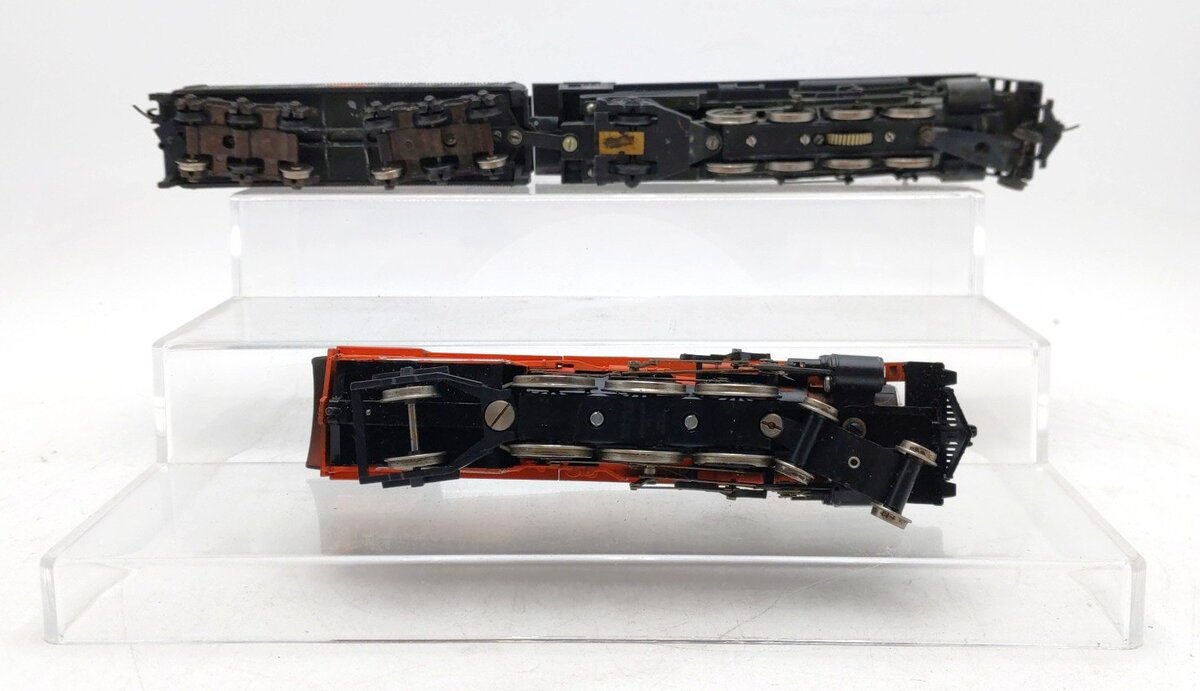 HO Scale Assorted Steam Locomotives & Tender [2] VG