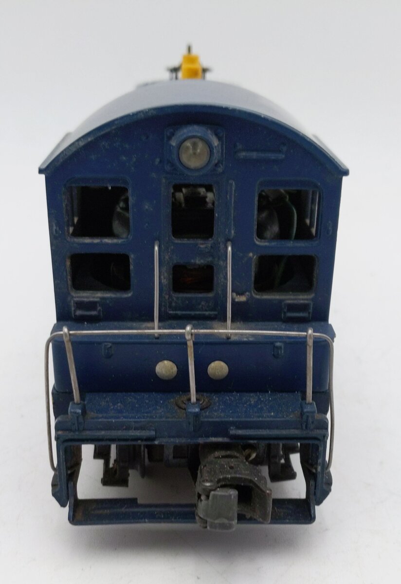 Lionel 624 Vintage O Chesapeake & Ohio NW-2 Powered Diesel Locomotive VG