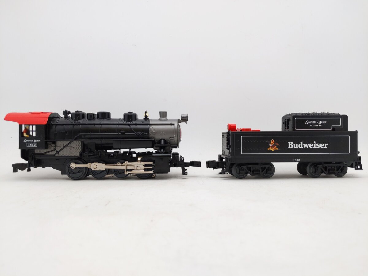 Lionel 2223050 O Anheuser Busch LionChief Locomotive/Tender with Bluetooth 5.0 EX