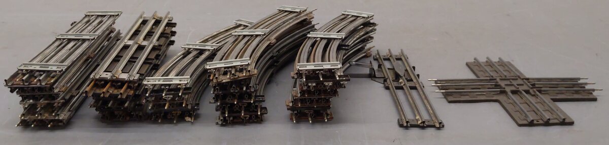 Lionel O Gauge Assorted Track-Straight, Curve, Crossing, & Switches [49]