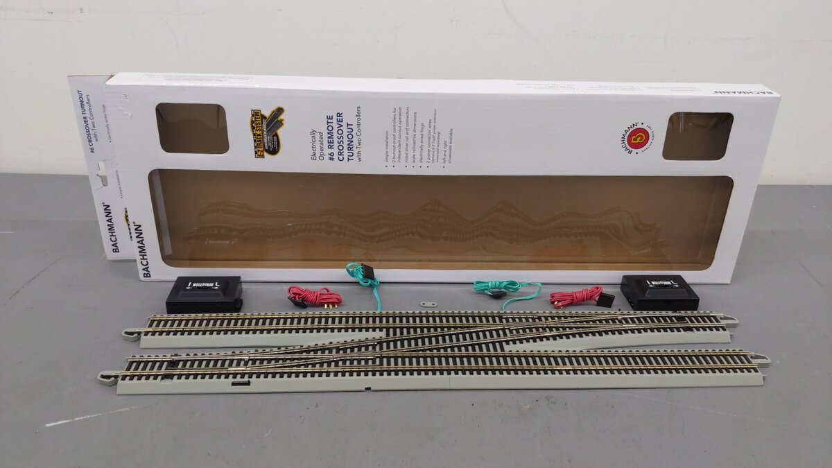 Bachmann 44575 HO Nickel Silver #6 E-Z Track Remote Crossover Turnout EX/Box