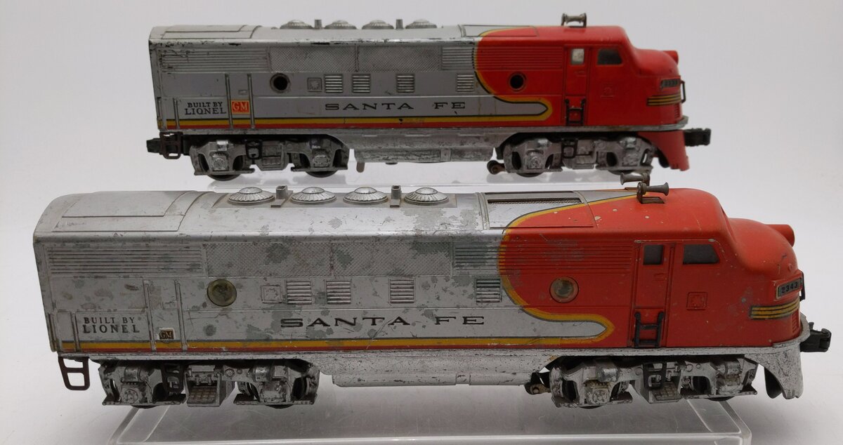 Lionel 2333 Vintage O Santa Fe F3 AA Diesel Set VG